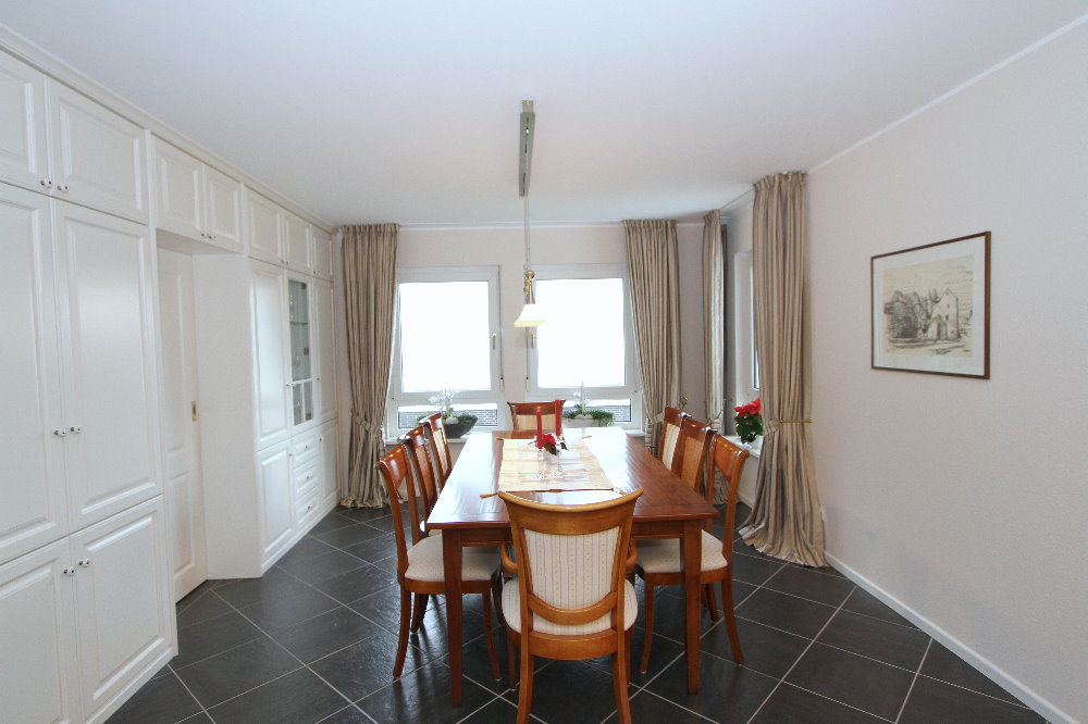 HMB12,Esszimmer - EIFEL MAKLER