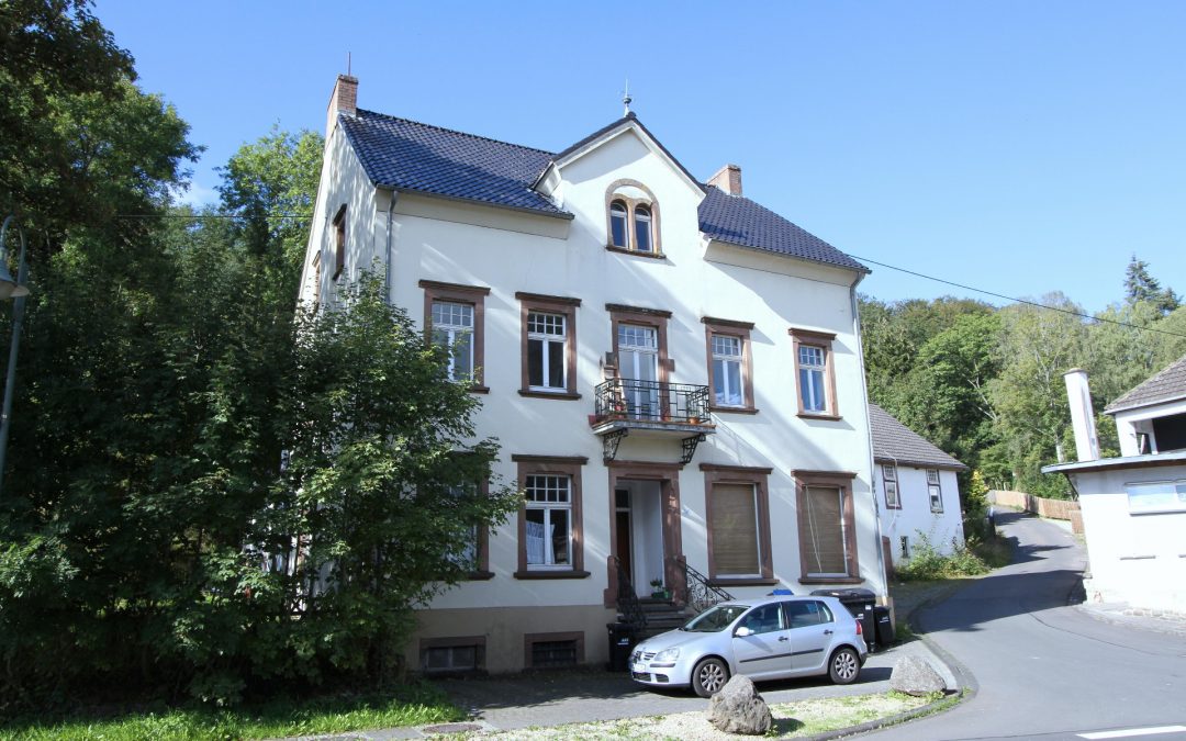 interessante Wohnanlage mit 5 Eigentumswohnungen und 2 Gewerbeeinheiten in Jünkerath